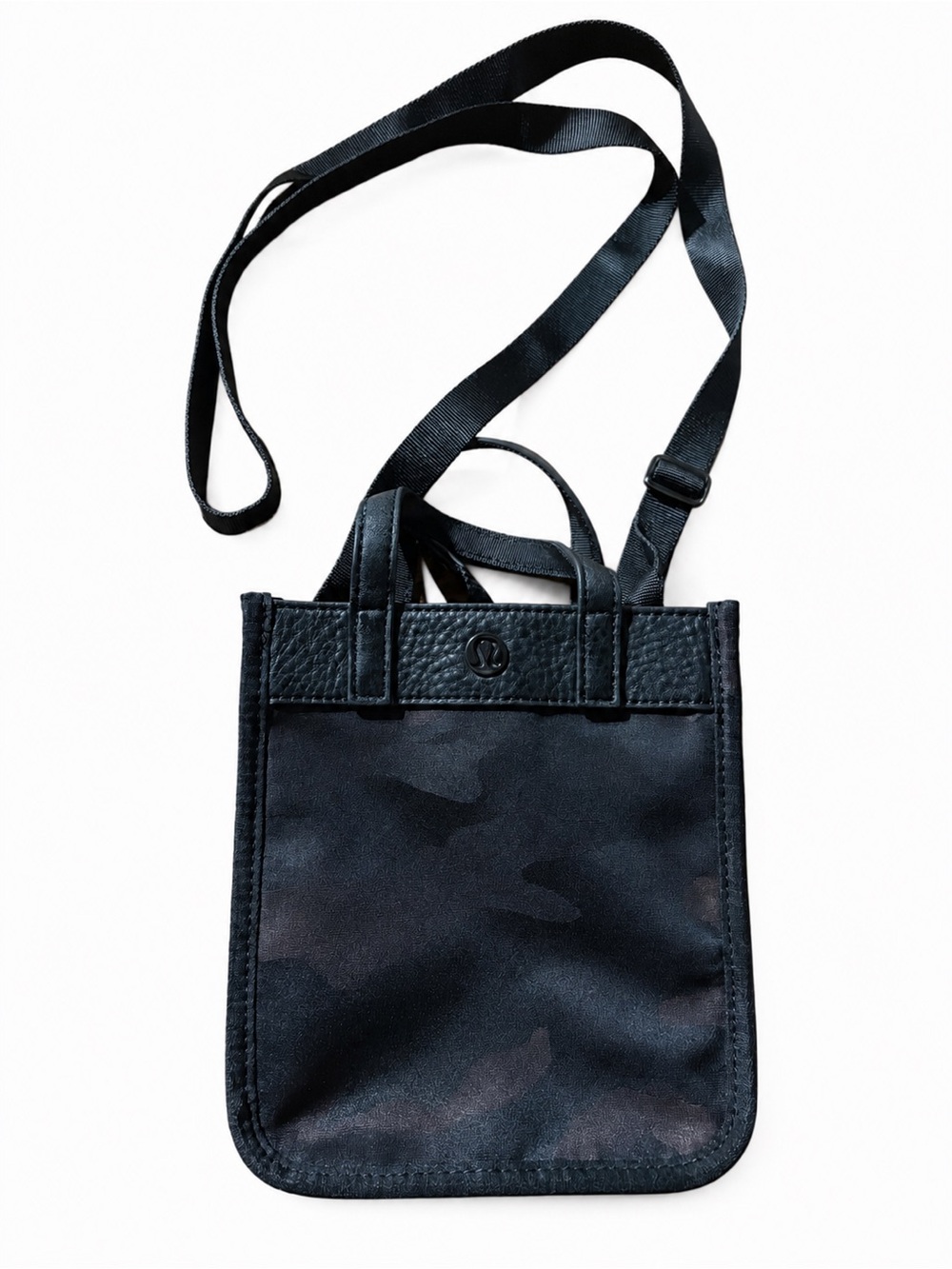 Lululemon Now and Always Crossbody Mini 3L Black Camo Bag